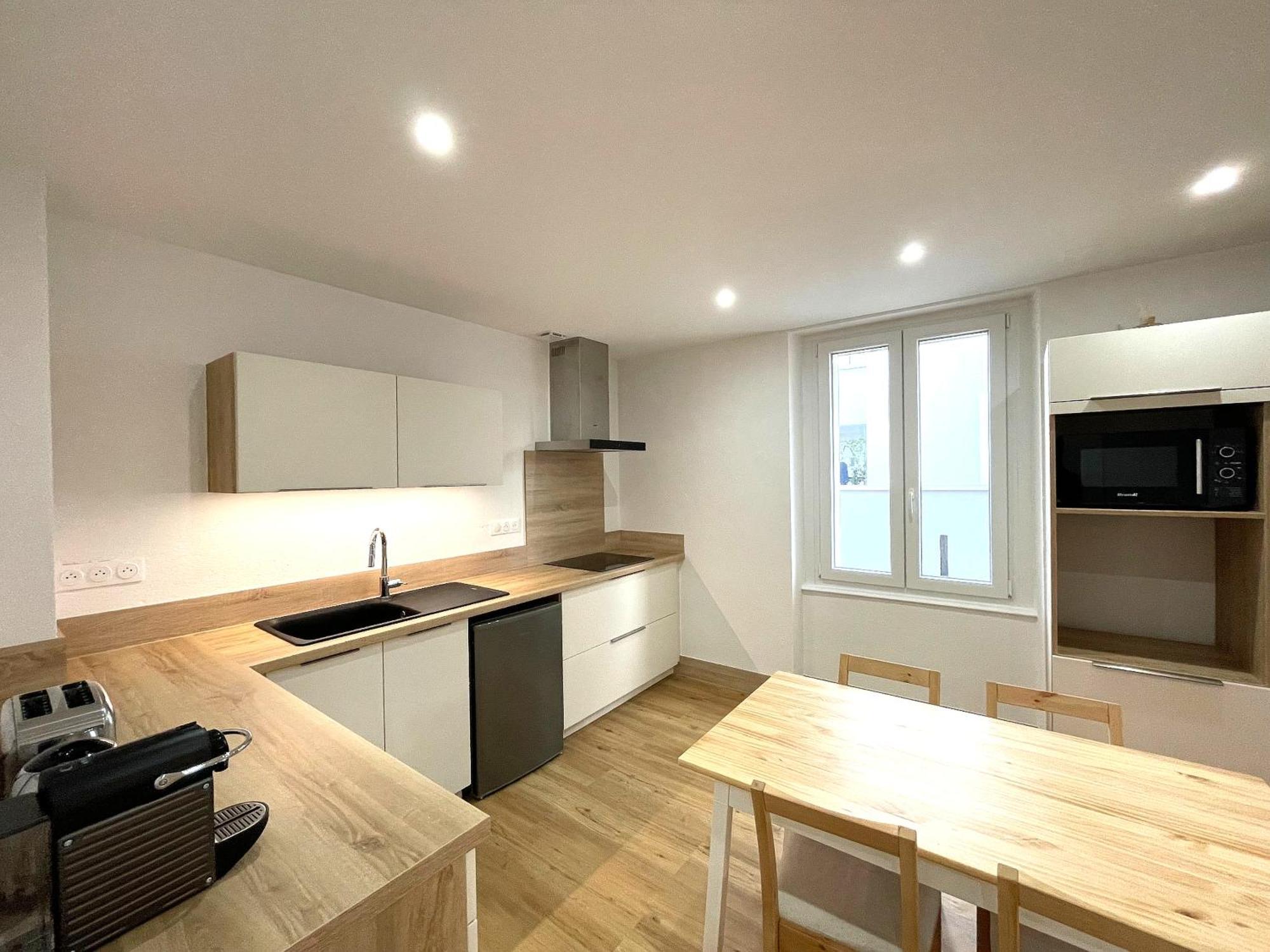 Appartement Moderne Et Spacieux, A 10 Min De La Gare 콜마 외부 사진
