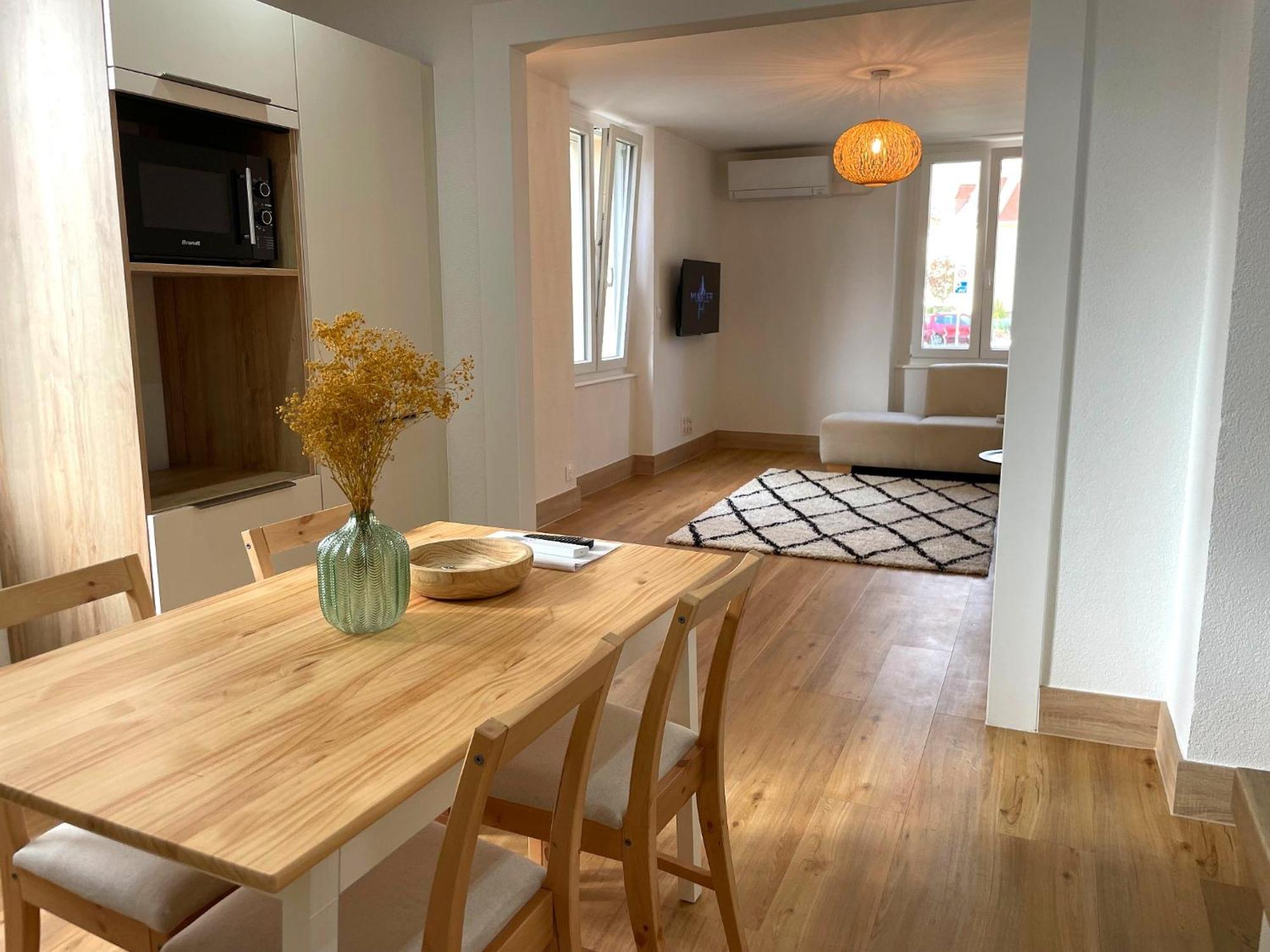 Appartement Moderne Et Spacieux, A 10 Min De La Gare 콜마 외부 사진